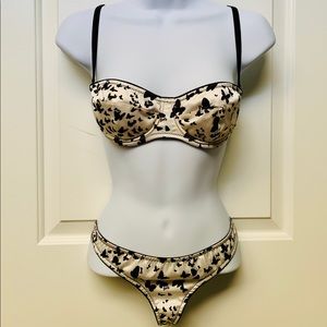 D&G by Dolce & Gabbana Lingerie Set - 32C XS